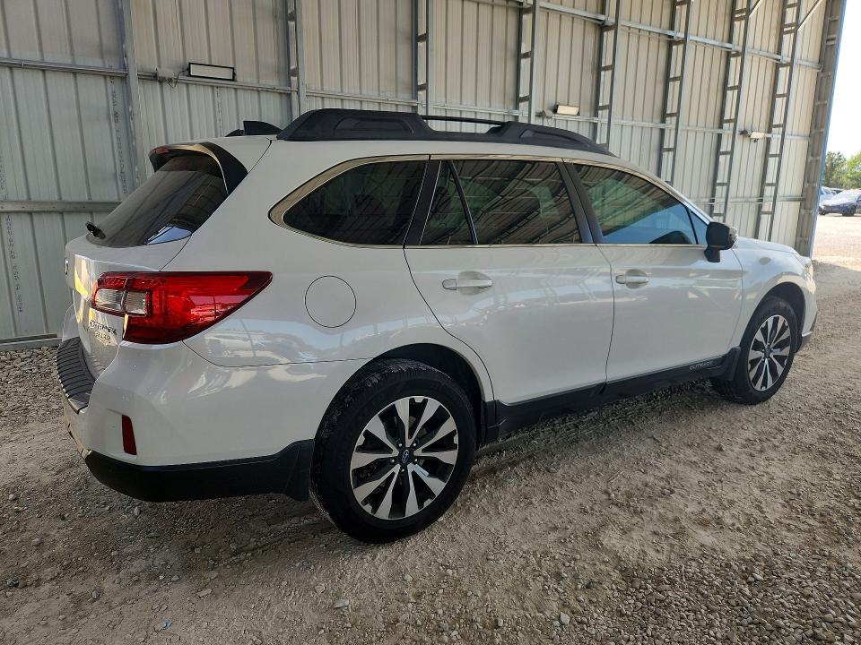 Photo 3 from auction – 2017 SUBARU OUTBACK with VIN 4S4BSANC1H3368771