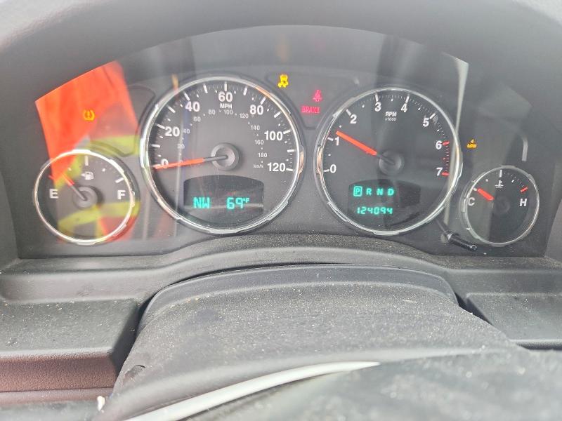 Снимка 9 от търг – 2010 JEEP LIBERTY с VIN 1J4PN2GK1AW110051