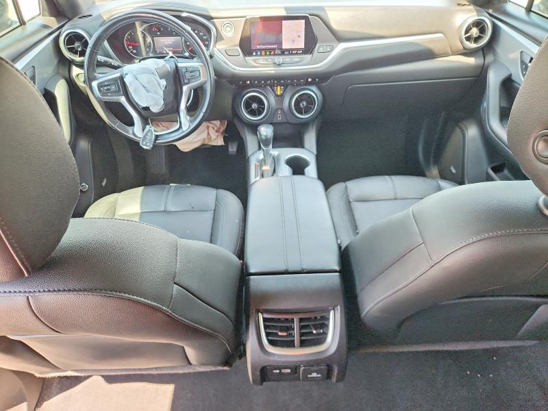 Photo 8 from auction – 2019 CHEVROLET BLAZER with VIN 3GNKBDRS7KS689293