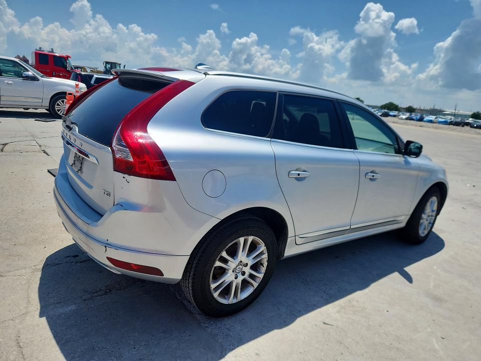 Photo 3 from auction – 2016 VOLVO XC60 with VIN YV440MDK0G2836682