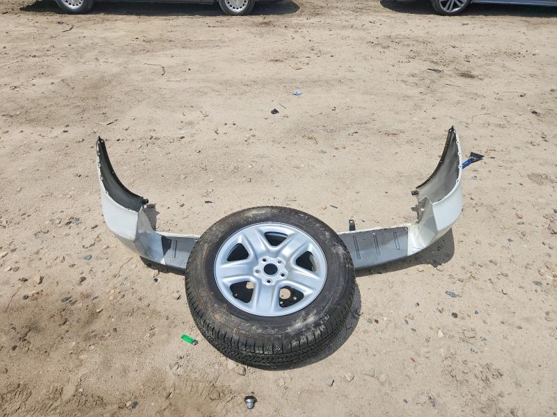 Photo 13 from auction – 2007 TOYOTA RAV4 with VIN JTMZD31V075076113