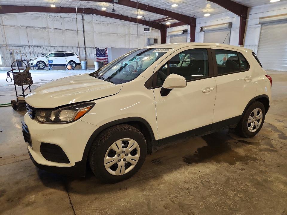 CHEVROLET TRAX 2017 with VIN KL7CJKSB2HB239518 - Photo from auction
