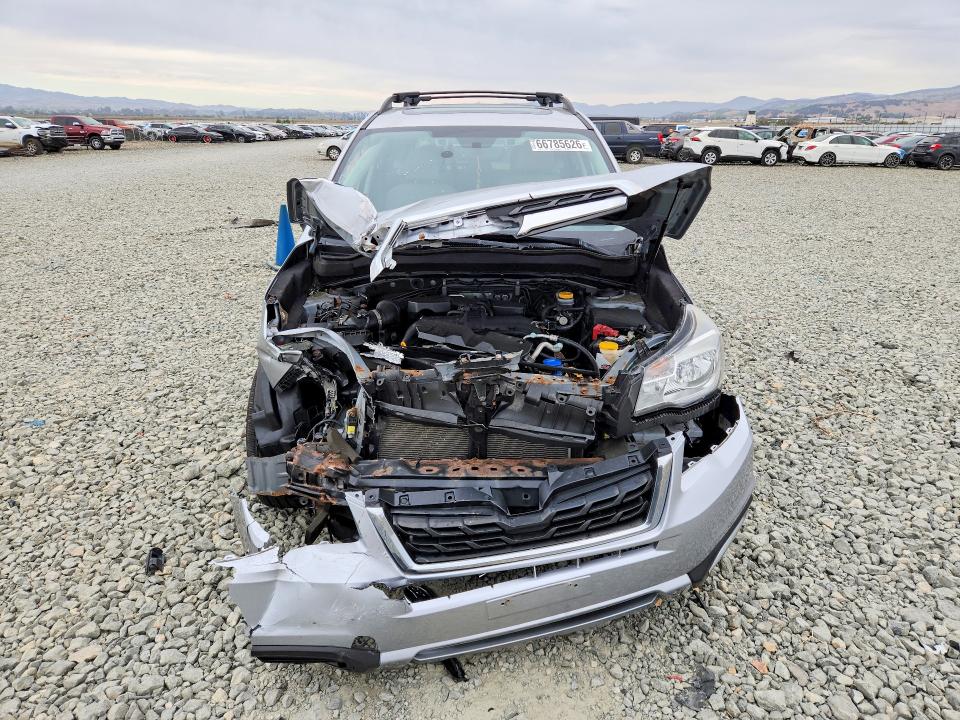 Photo 5 from auction – 2018 SUBARU FORESTER with VIN JF2SJAGC0JH459108