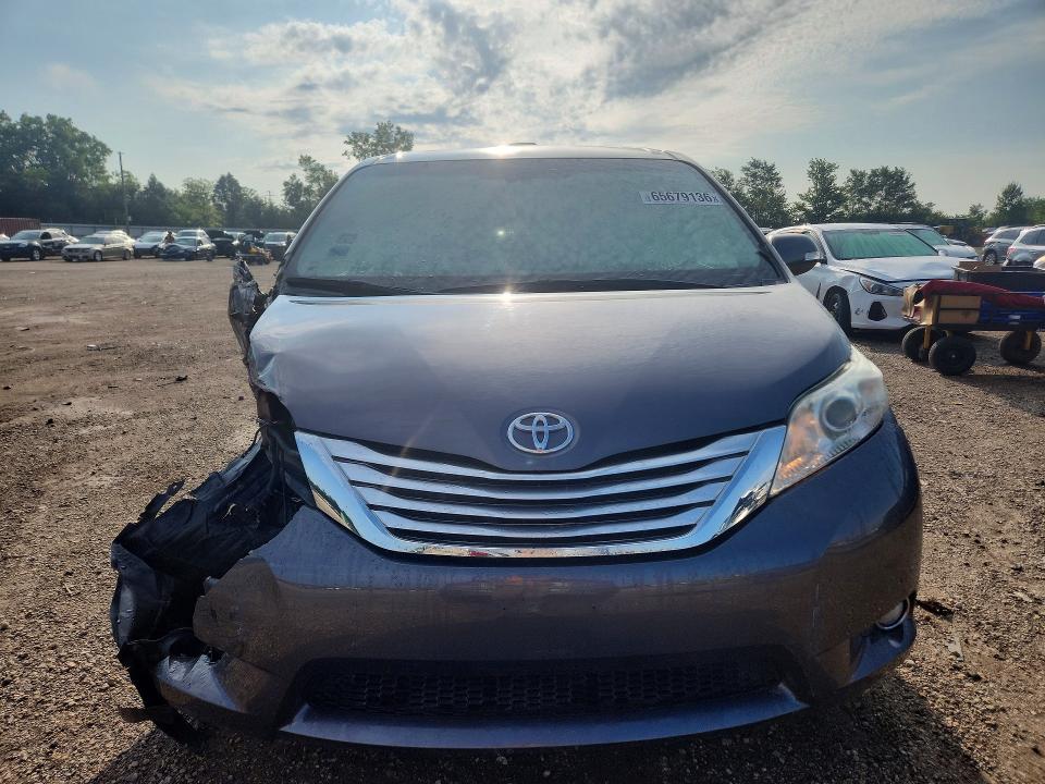 Photo 5 from auction – 2013 TOYOTA SIENNA with VIN 5TDYK3DC0DS370516