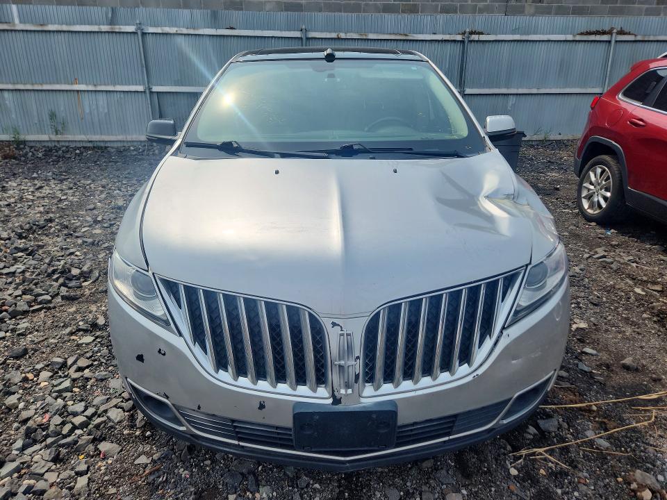Photo 5 from auction – 2012 LINCOLN MKX with VIN 2LMDJ8JK5CBL07714