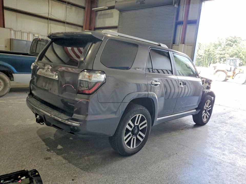 Photo 3 from auction – 2016 TOYOTA 4RUNNER with VIN JTEBU5JR1G5313025