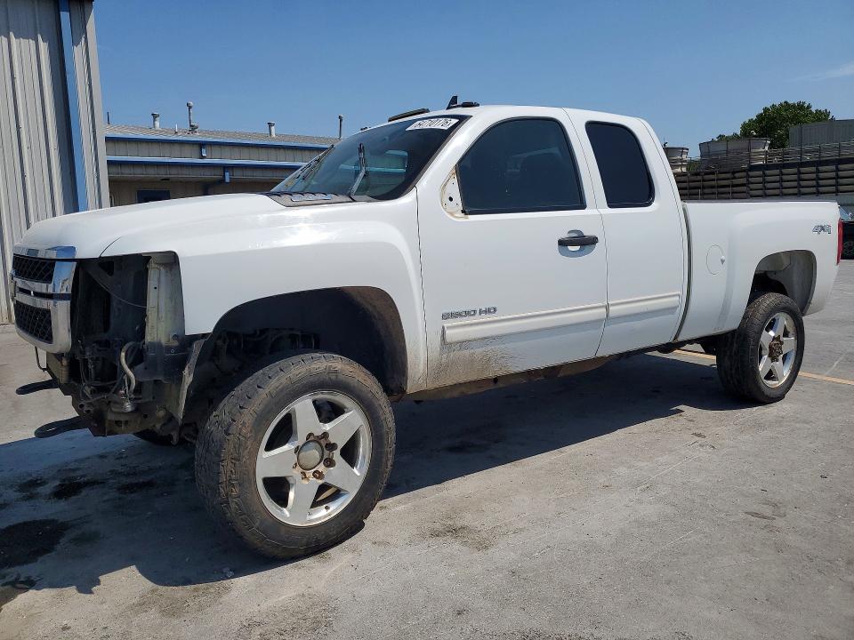 2011 CHEVROLET SILVERADO - Търг №64710176