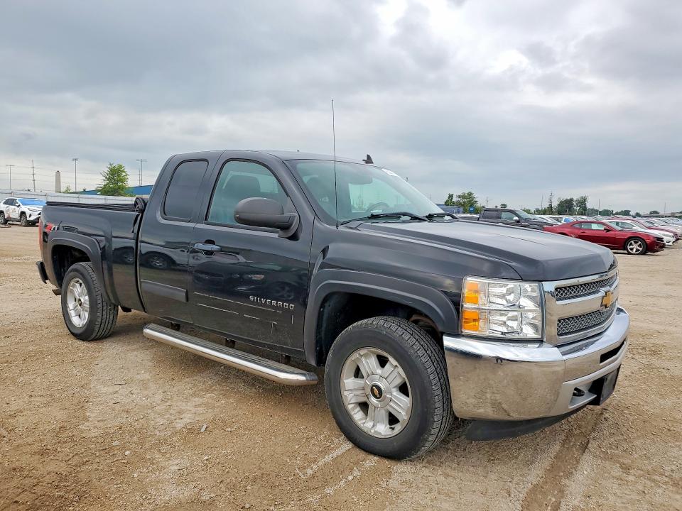 Photo 4 from auction – 2013 CHEVROLET SILVERADO with VIN 1GCRKSE72DZ257388