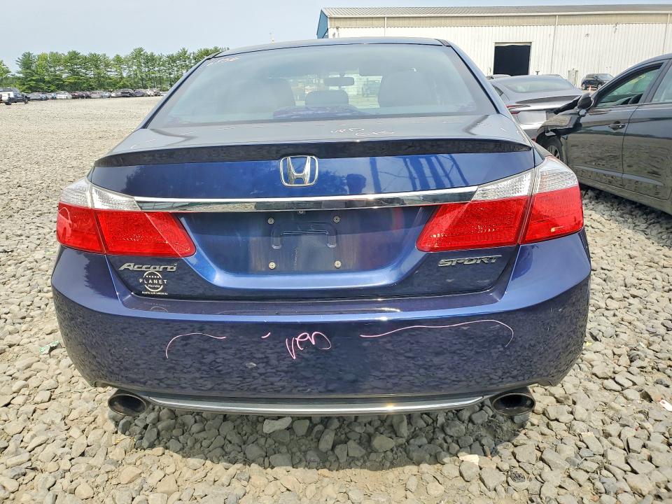 Photo 6 from auction – 2015 HONDA ACCORD with VIN 1HGCR2F55FA098318