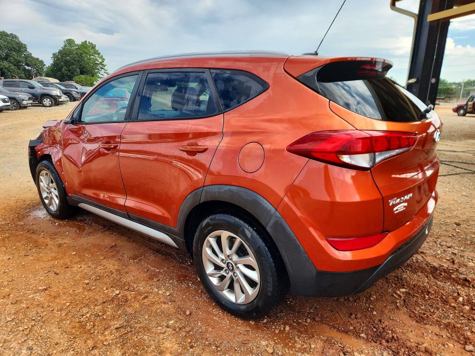 Photo 2 from auction – 2017 HYUNDAI TUCSON with VIN KM8J3CA46HU349937