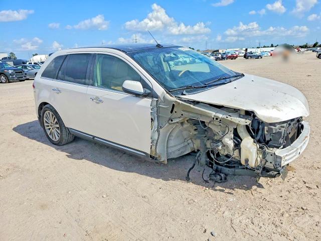 Photo 4 from auction – 2011 LINCOLN MKX with VIN 2LMDJ6JK1BBJ33143
