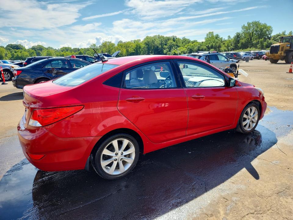 Photo 3 from auction – 2013 HYUNDAI ACCENT with VIN KMHCU4AE1DU319257