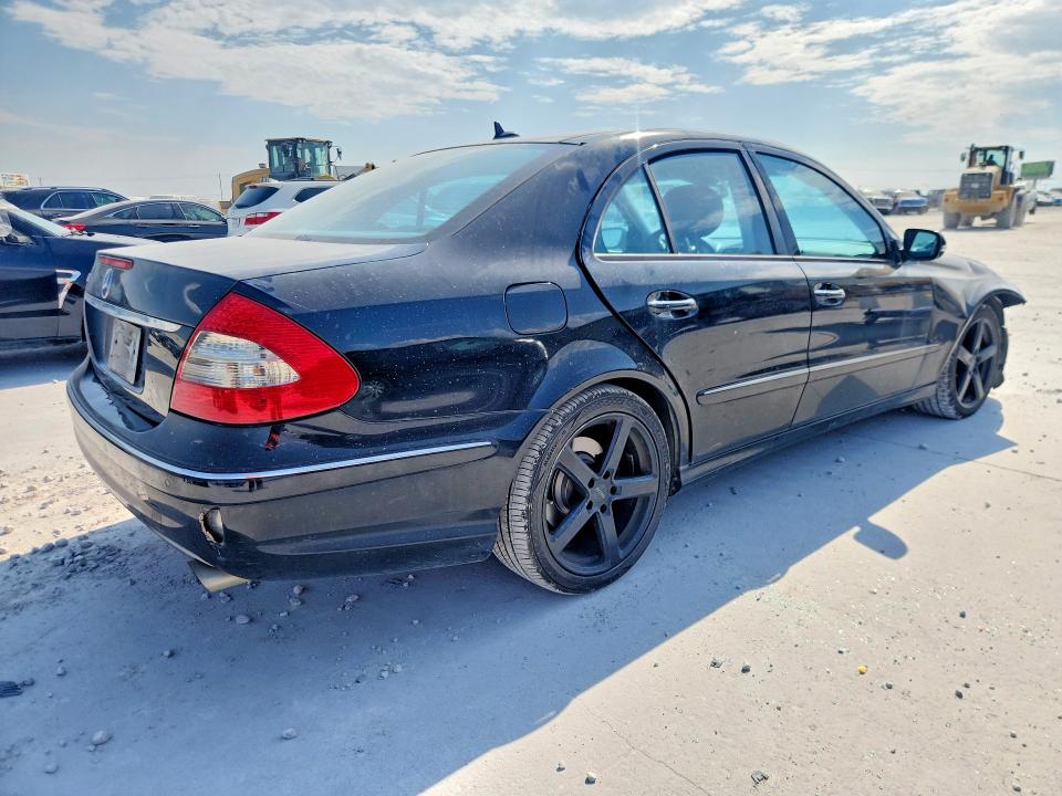 Photo 3 from auction – 2009 MERCEDES-BENZ E with VIN WDBUF56X49B392787