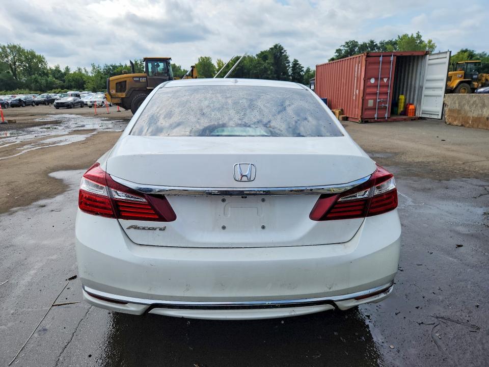 Photo 6 from auction – 2017 HONDA ACCORD with VIN 1HGCR2F79HA293276