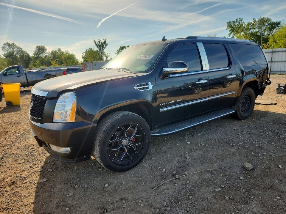 2011 CADILLAC ESCALADE - Търг №66420736