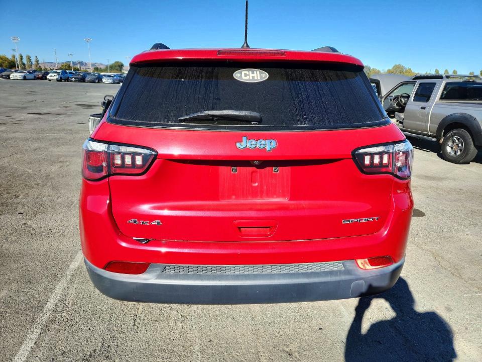 Photo 6 from auction – 2018 JEEP COMPASS with VIN 3C4NJDAB8JT135807