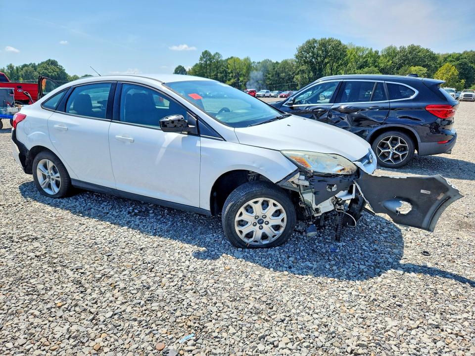 Photo 4 from auction – 2012 FORD FOCUS with VIN 1FAHP3F24CL462062