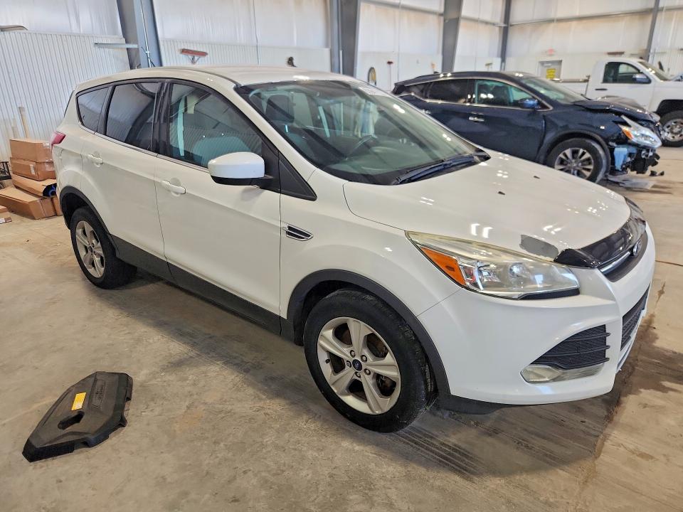Photo 4 from auction – 2016 FORD ESCAPE with VIN 1FMCU9GX7GUC68714