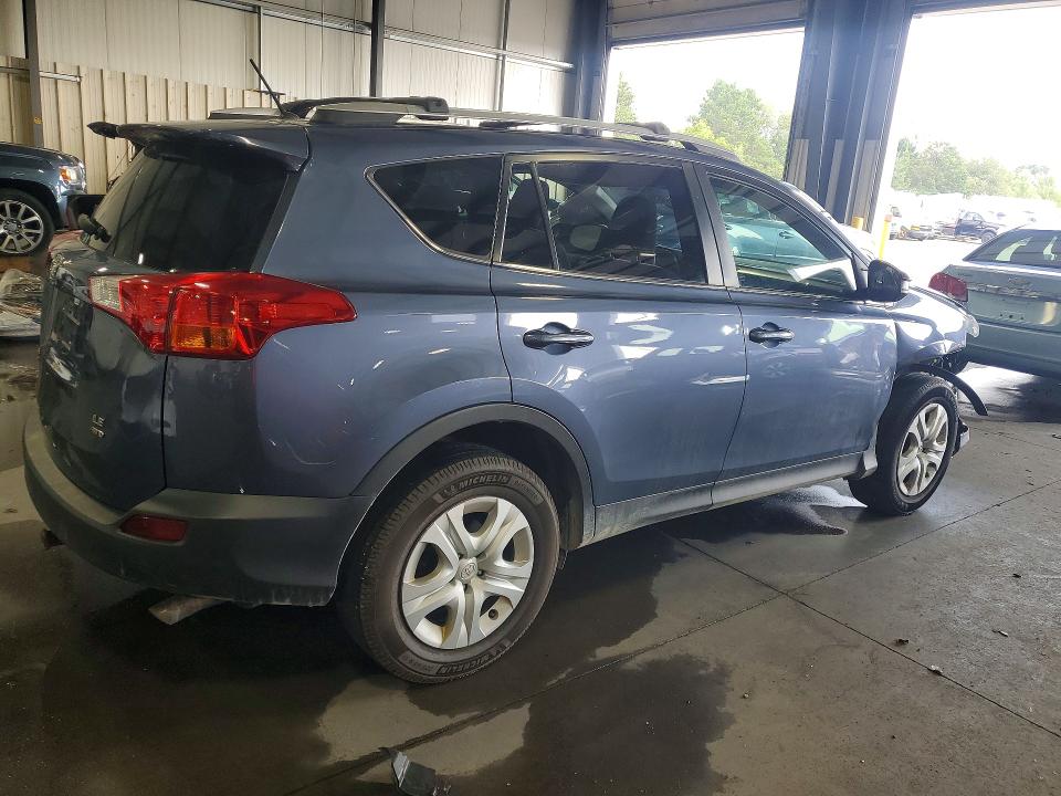 Photo 3 from auction – 2013 TOYOTA RAV4 with VIN JTMBFREV9D5015489