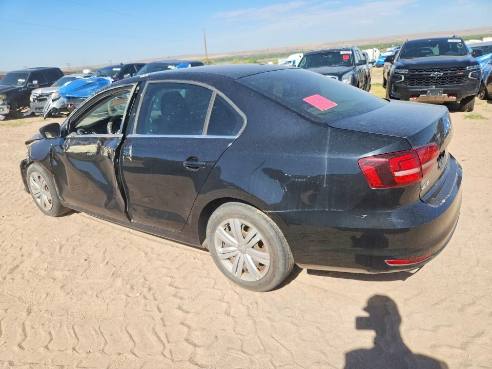 Photo 2 from auction – 2017 VOLKSWAGEN JETTA with VIN 3VW2B7AJ4HM328403