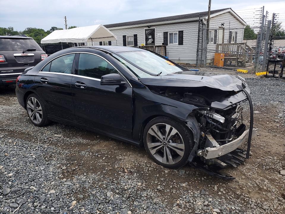 Photo 4 from auction – 2019 MERCEDES-BENZ CLA with VIN WDDSJ4GB1KN724070