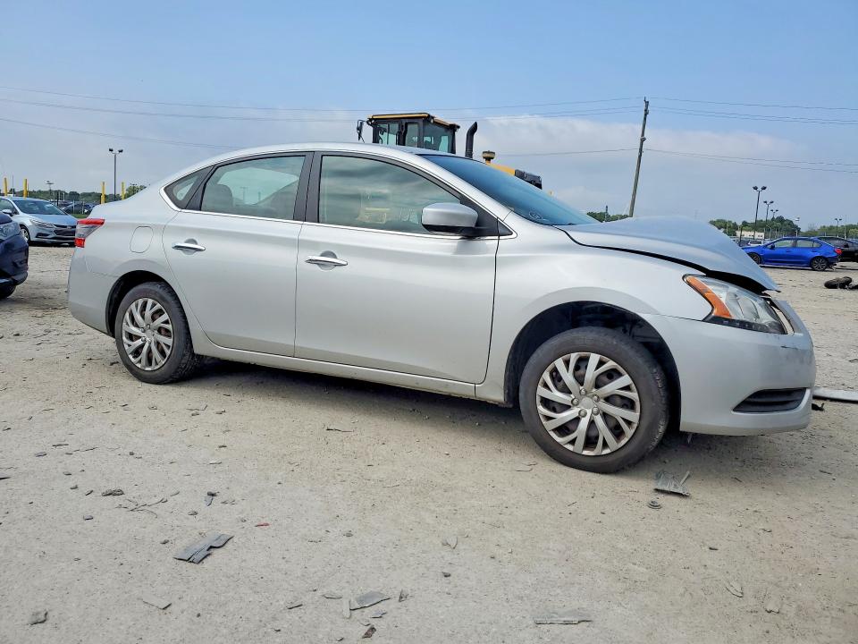 Photo 4 from auction – 2015 NISSAN SENTRA with VIN 3N1AB7AP7FL647898