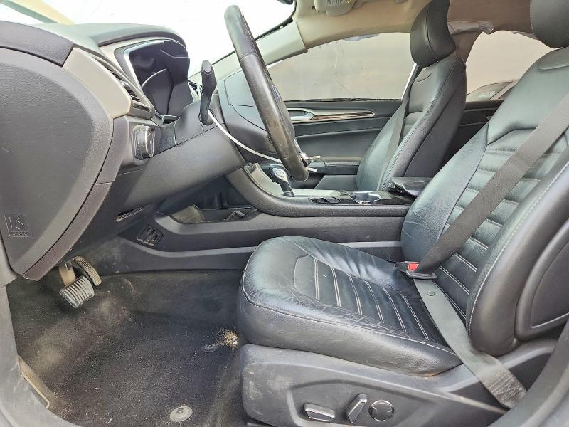Photo 7 from auction – 2016 FORD FUSION with VIN 3FA6P0PU5GR235928