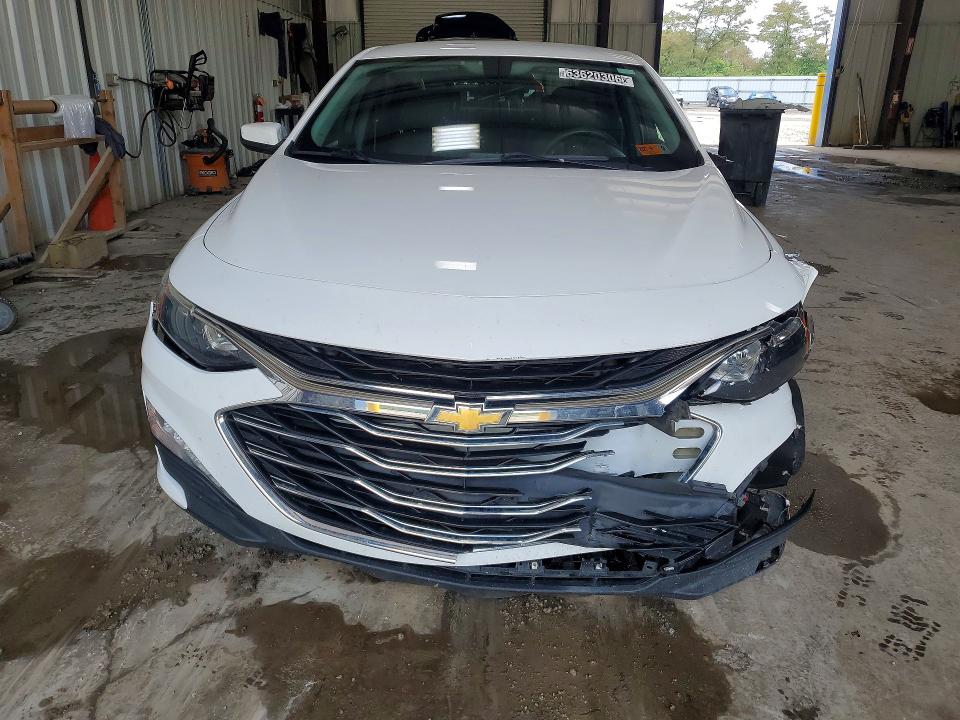 Photo 5 from auction – 2020 CHEVROLET MALIBU with VIN 1G1ZD5ST8LF028137