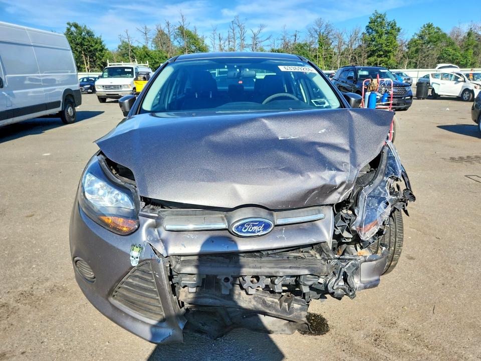 Photo 5 from auction – 2013 FORD FOCUS with VIN 1FADP3F27DL294045