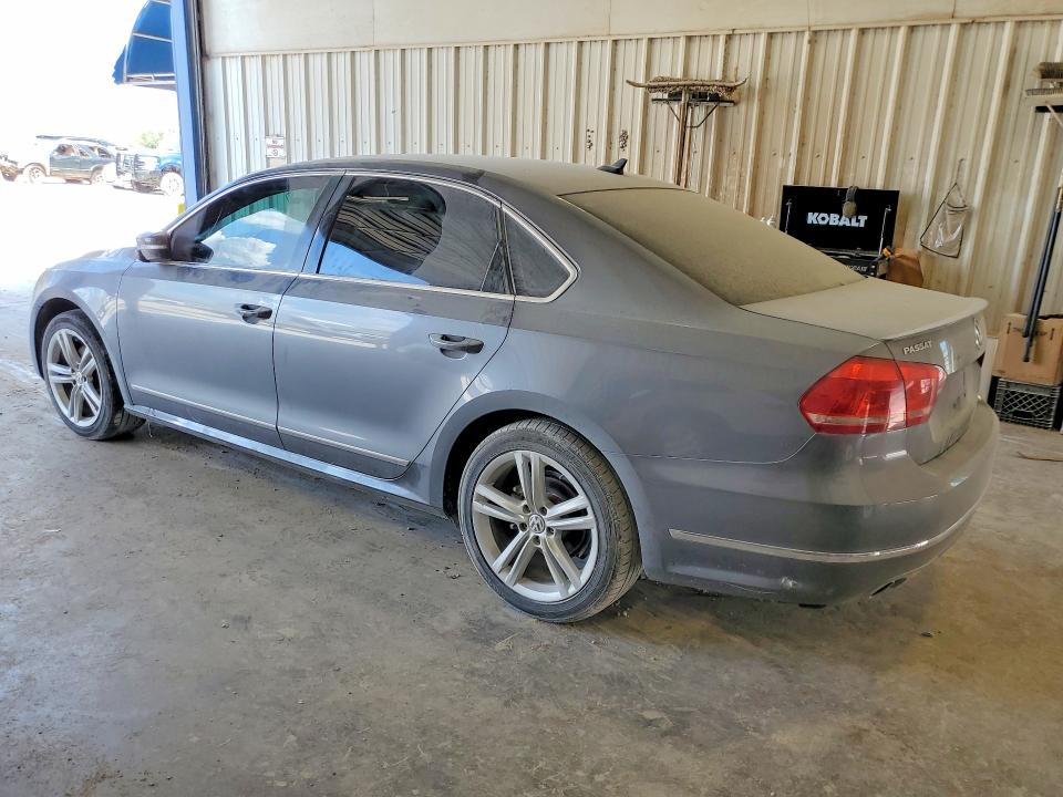 Zdjęcie 2 z aukcji – 2014 VOLKSWAGEN PASSAT z VIN 1VWCN7A34EC045378