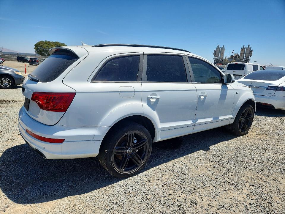 Foto 3 de la subasta – 2015 AUDI Q7 con VIN WA1DGAFE5FD001503