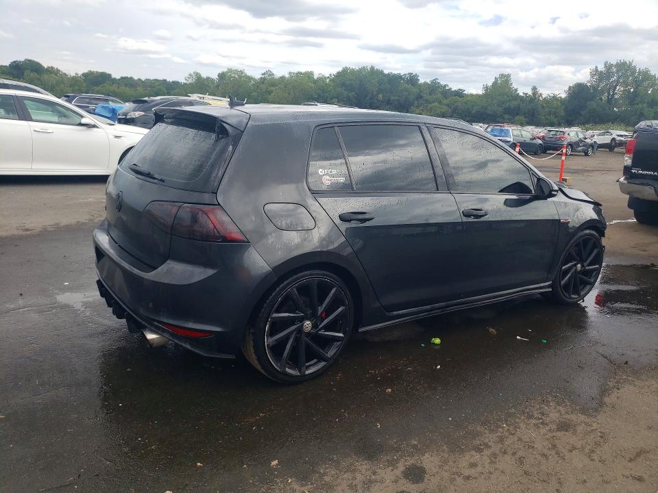 Photo 3 from auction – 2017 VOLKSWAGEN GTI with VIN 3VW4T7AU9HM055927