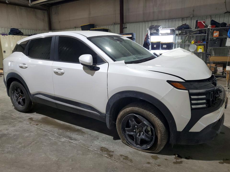 Photo 4 from auction – 2025 NISSAN KICKS with VIN 3N8AP6CA1SL377728