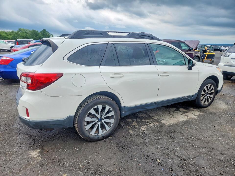 Foto 3 de la subasta – 2015 SUBARU OUTBACK con VIN 4S4BSAJCXF3341488