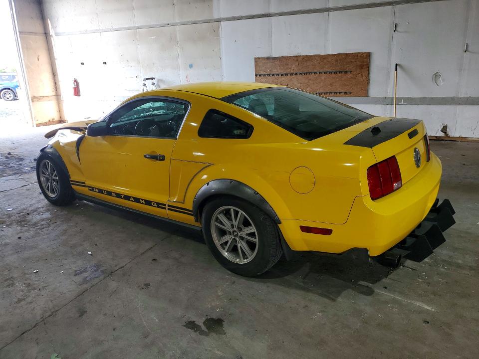 Photo 2 from auction – 2005 FORD MUSTANG with VIN 1ZVFT80N155178437
