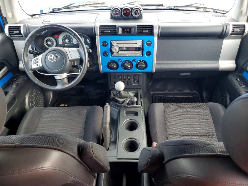 Photo 8 from auction – 2007 TOYOTA FJ CRUISER with VIN JTEBU11F470002622