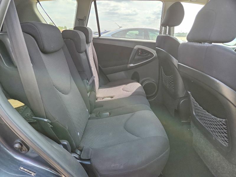 Photo 10 from auction – 2006 TOYOTA RAV4 with VIN JTMBD32V165040543