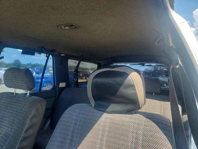Photo 10 from auction – 1995 TOYOTA 4RUNNER with VIN JT3VN29V1S0060622