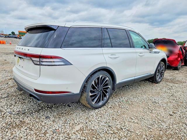 Photo 3 from auction – 2020 LINCOLN AVIATOR with VIN 5LM5J7XC3LGL23765