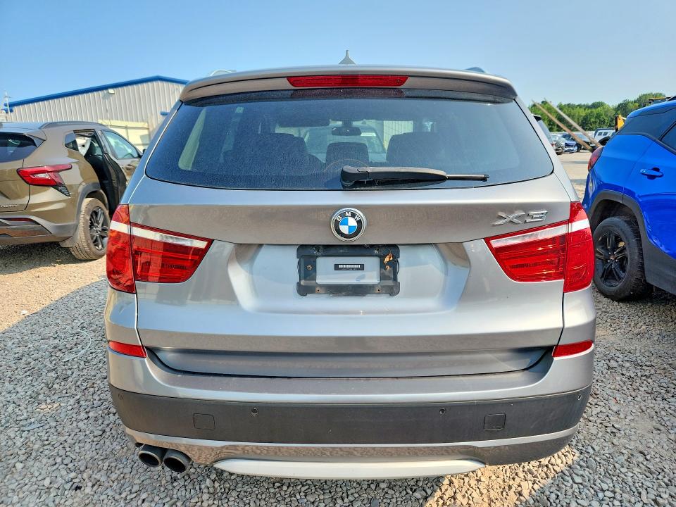 Photo 6 from auction – 2011 BMW X3 with VIN 5UXWX7C56BL730775
