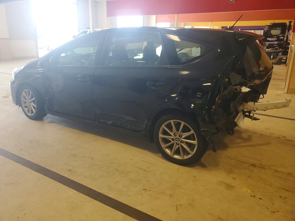 Photo 2 from auction – 2017 TOYOTA PRIUS V with VIN JTDZN3EUXHJ062162