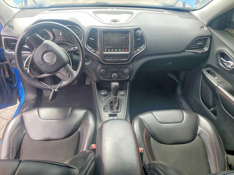 Photo 8 from auction – 2019 JEEP CHEROKEE with VIN 1C4PJMBX7KD352842