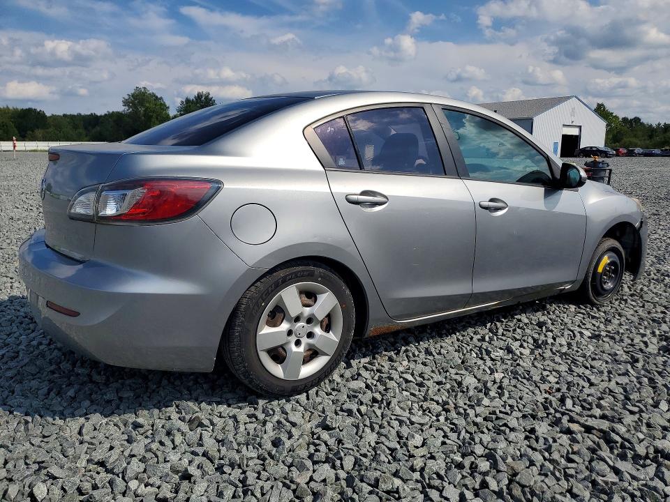 Photo 3 from auction – 2012 MAZDA 3 with VIN JM1BL1UF5C1655709