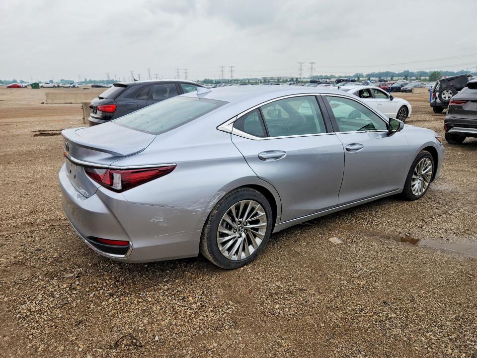 Фото 3 с аукциона – 2023 LEXUS ES 300H с VIN 58AFA1C19PU034592