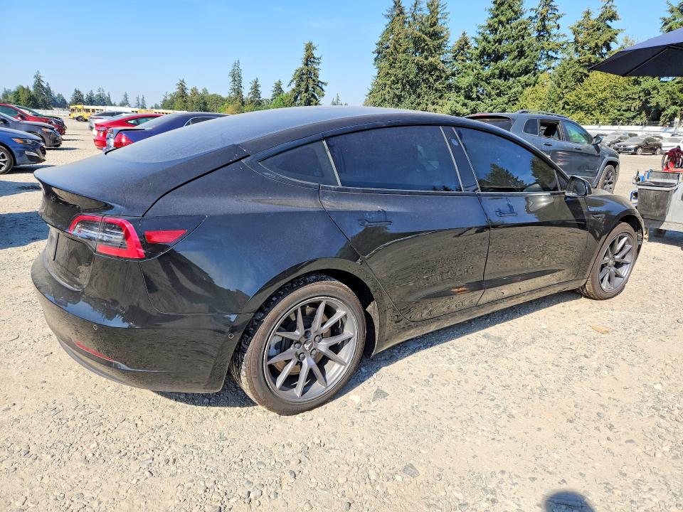 Фото 3 с аукциона – 2021 TESLA MODEL 3 с VIN 5YJ3E1EA0MF908347