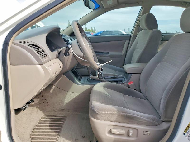 Photo 7 from auction – 2005 TOYOTA CAMRY with VIN 4T1BE32K55U399266
