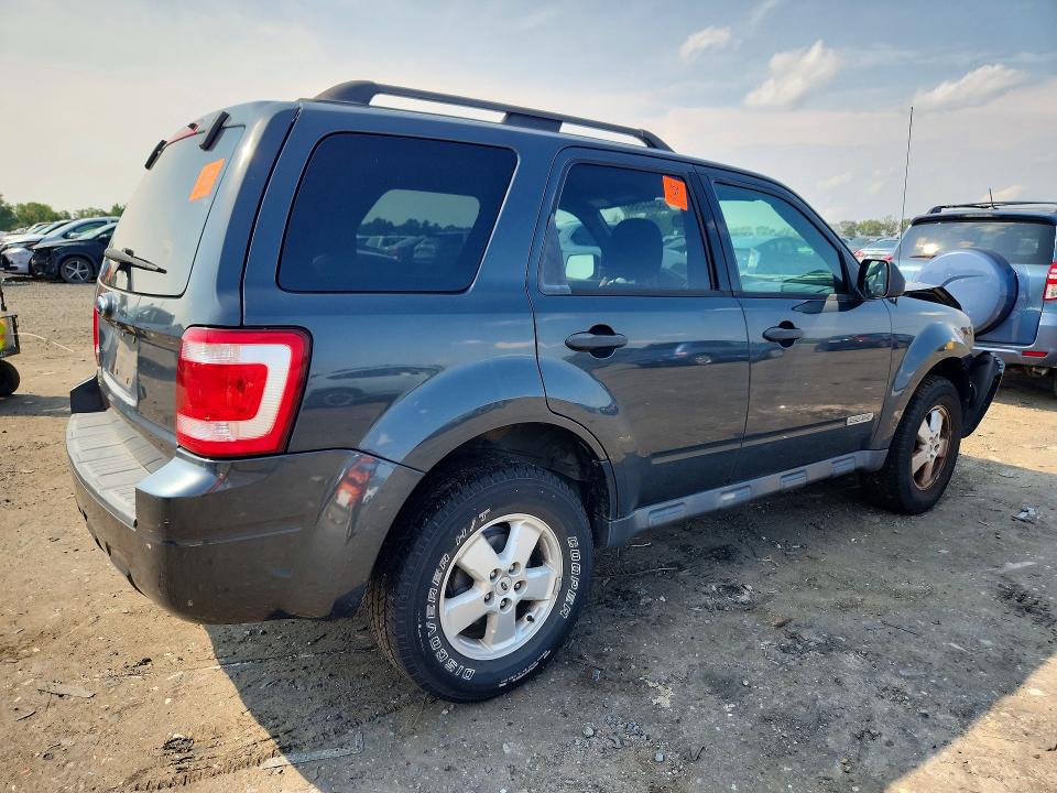 Photo 3 from auction – 2008 FORD ESCAPE with VIN 1FMCU03Z18KD42533