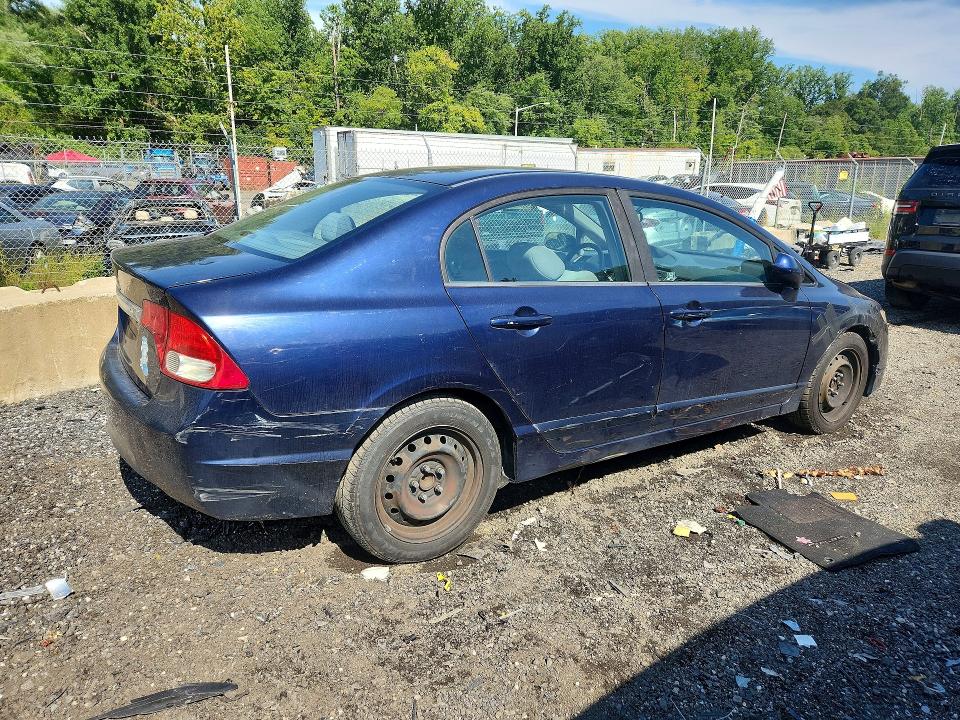Фото 3 с аукциона – 2010 HONDA CIVIC с VIN 19XFA1F58AE010915