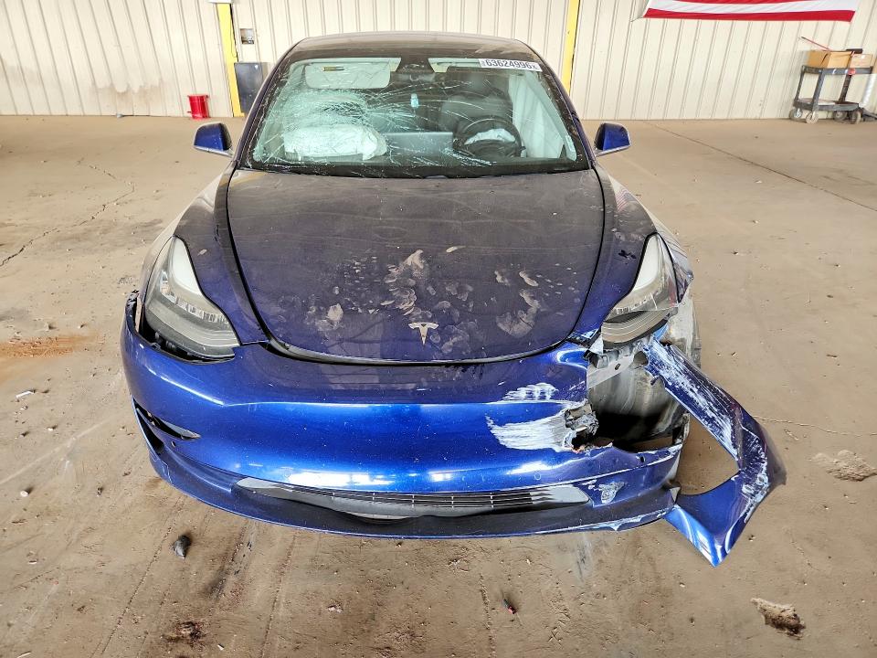 Photo 5 from auction – 2018 TESLA MODEL 3 with VIN 5YJ3E1EA1JF049961