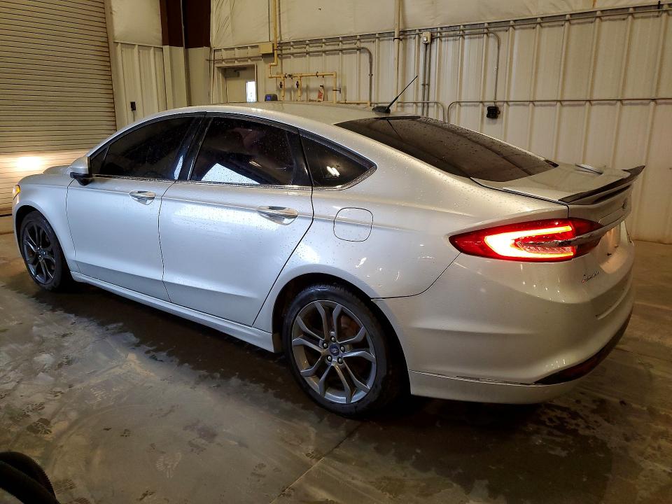 Photo 2 from auction – 2018 FORD FUSION with VIN 3FA6P0HD6JR272542